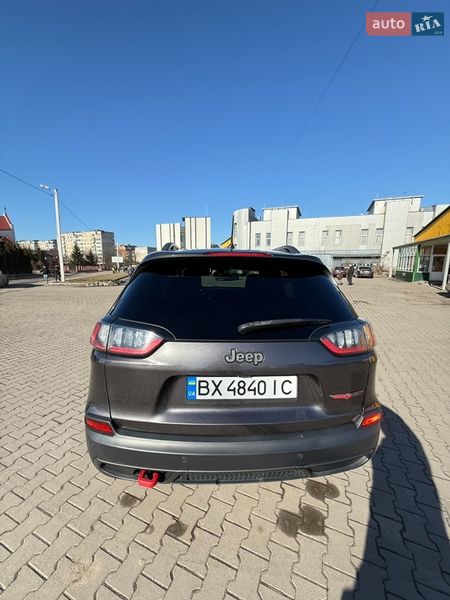 Внедорожник / Кроссовер Jeep Cherokee 2019 в Хмельницком