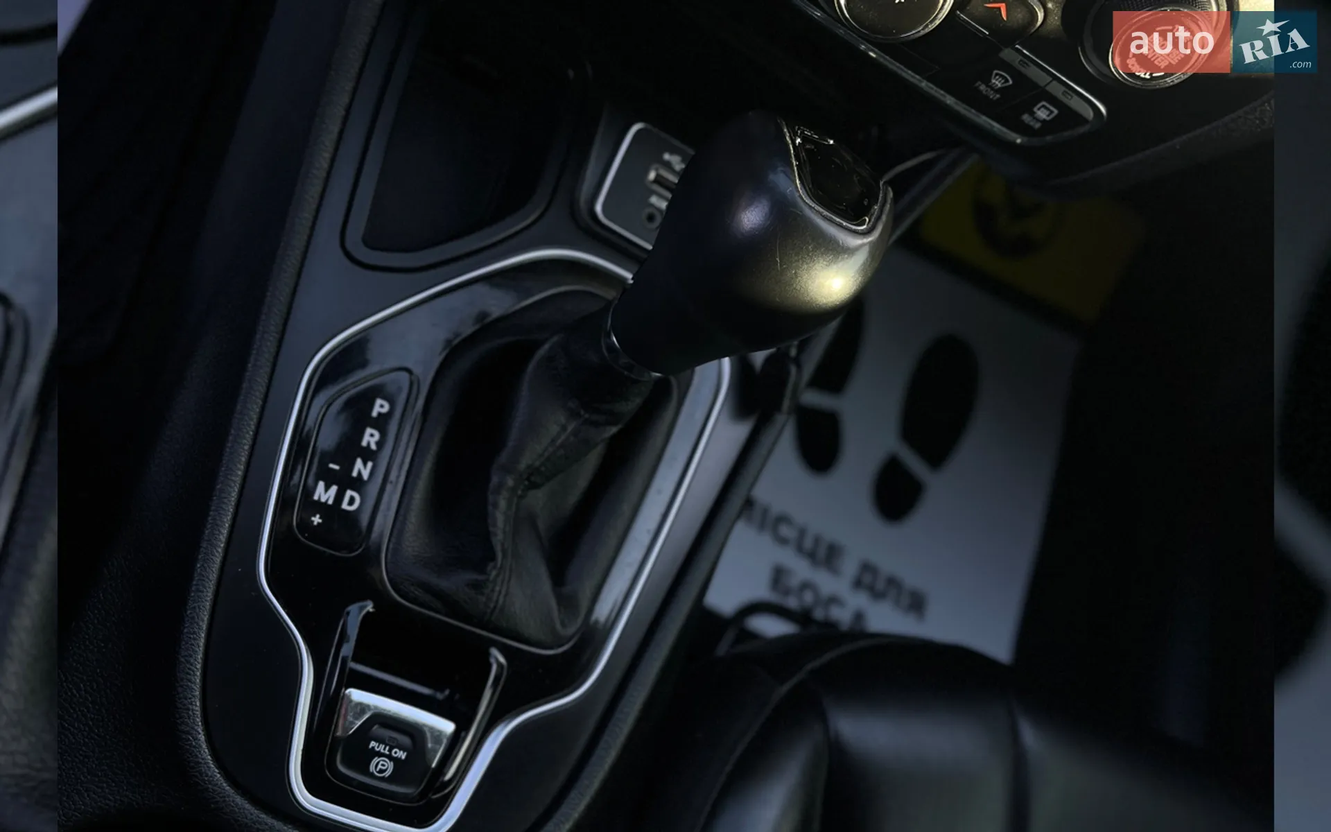 2019 Jeep Cherokee - мініатюра 20