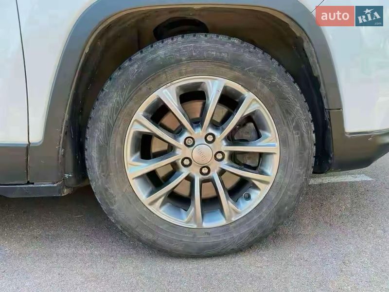 Позашляховик / Кросовер Jeep Cherokee 2018 в Києві