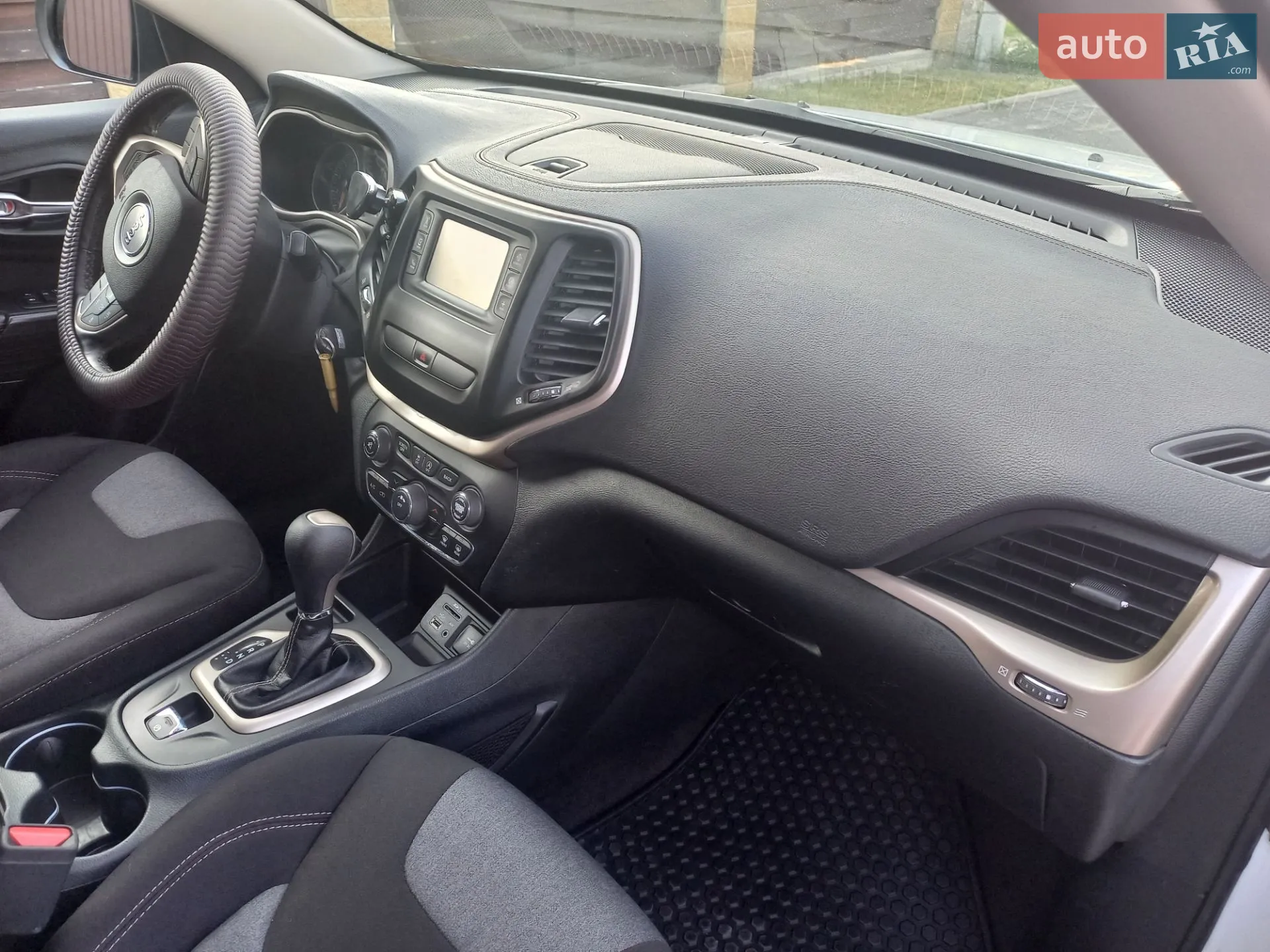 2016 Jeep Cherokee - мініатюра 15