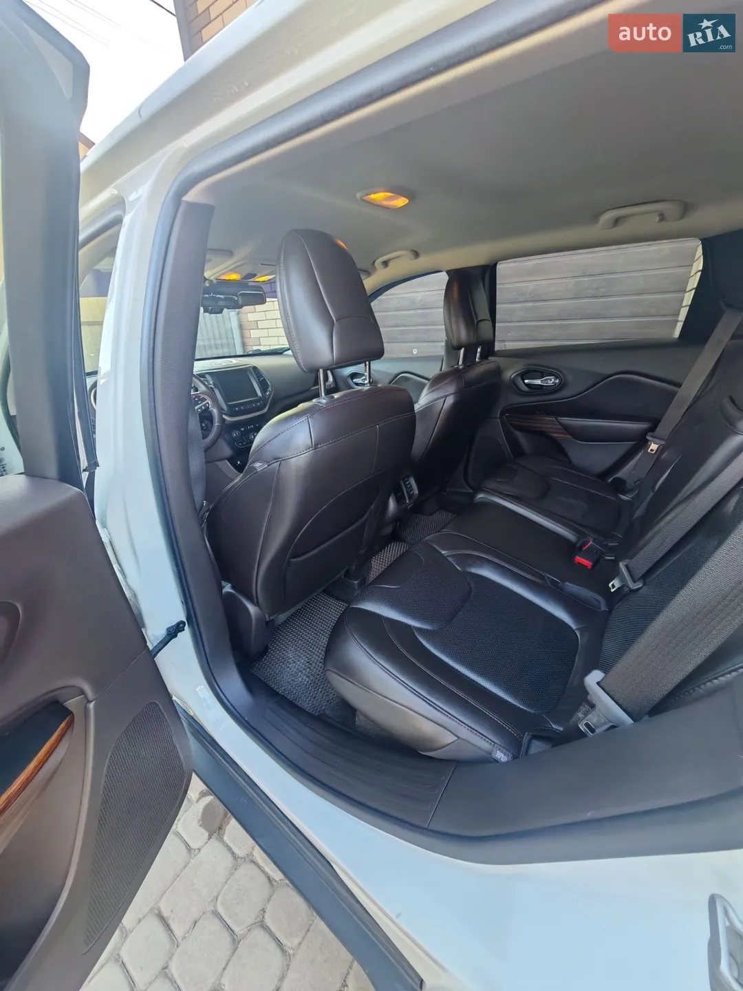 2015 Jeep Cherokee - мініатюра 23