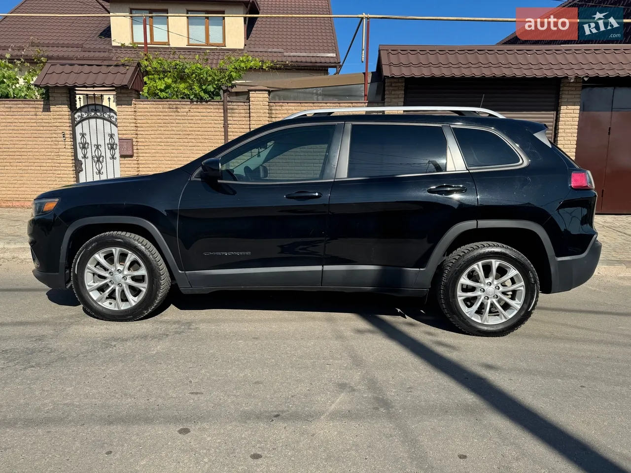 2018 Jeep Cherokee - мініатюра 28