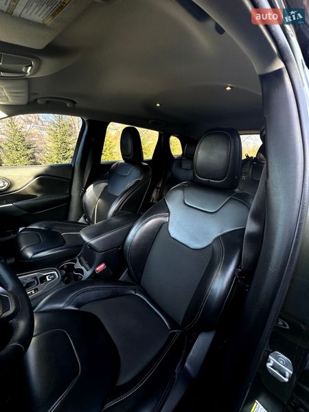 Позашляховик / Кросовер Jeep Cherokee 2018 в Києві