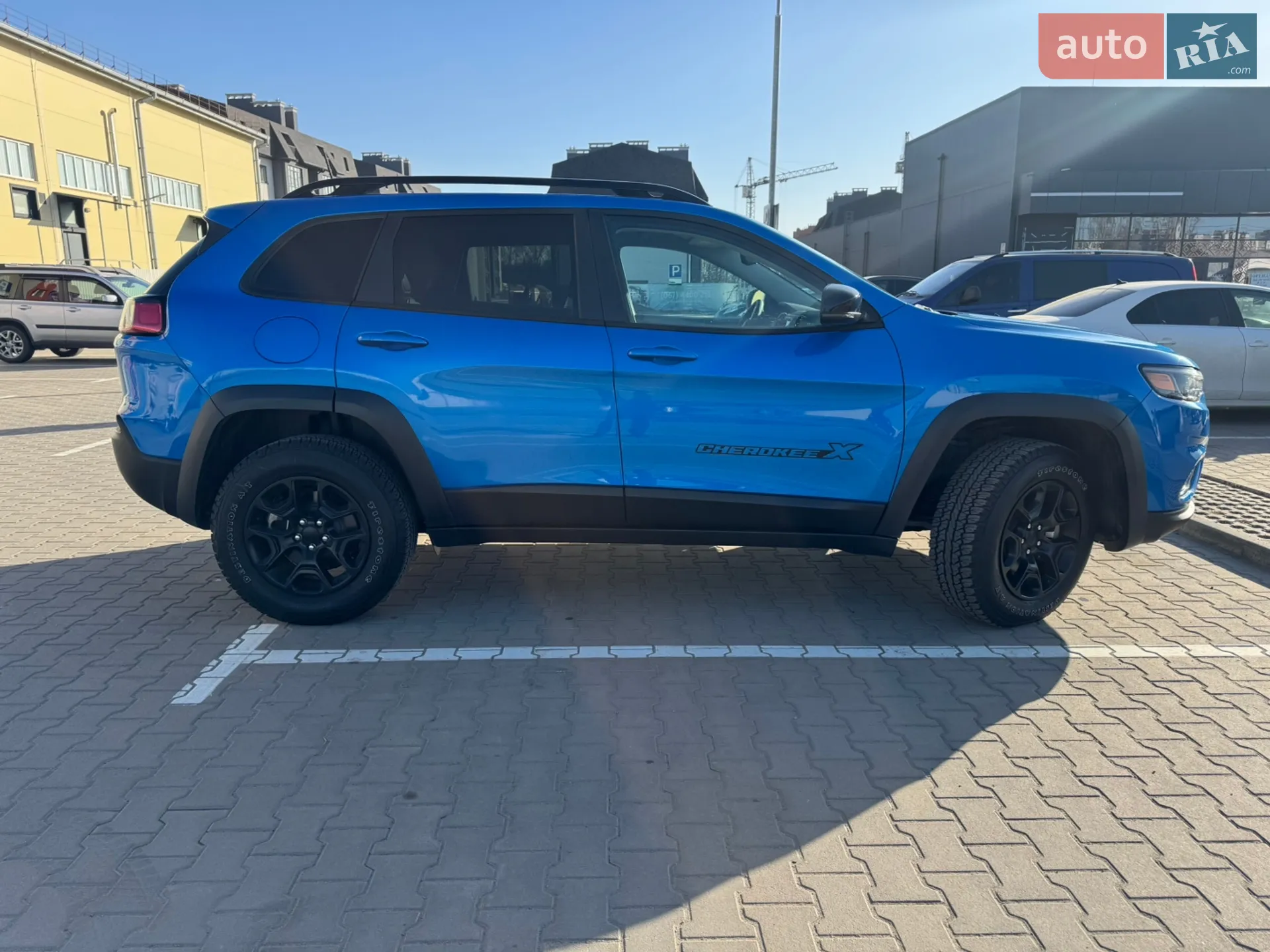 2022 Jeep Cherokee - мініатюра 3