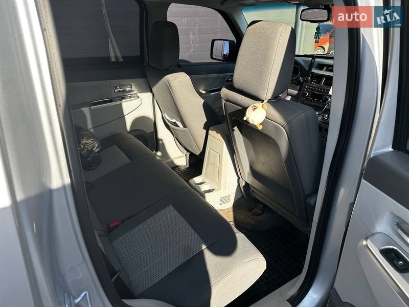 Позашляховик / Кросовер Jeep Cherokee 2008 в Прилуках