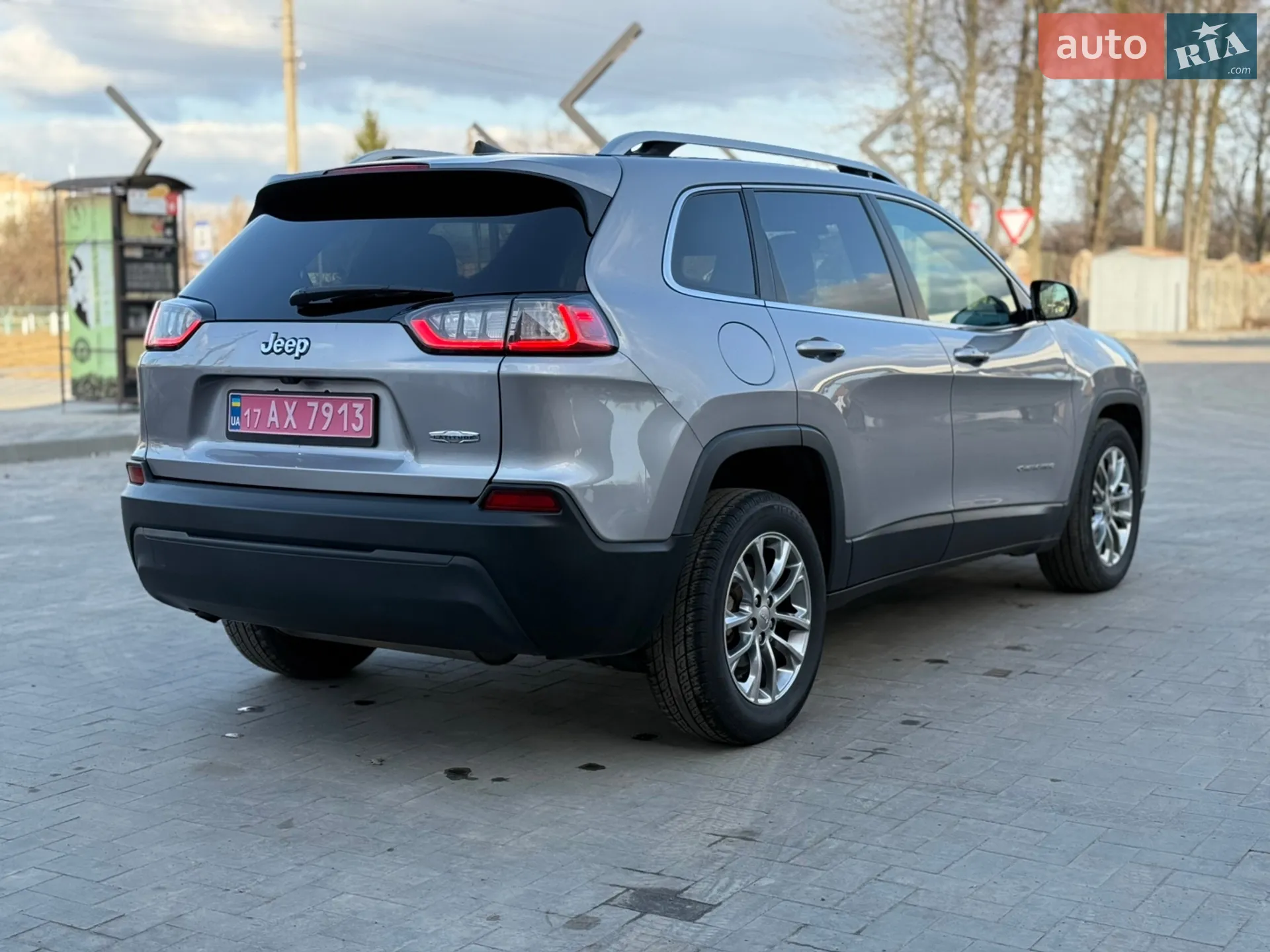 2018 Jeep Cherokee - мініатюра 37