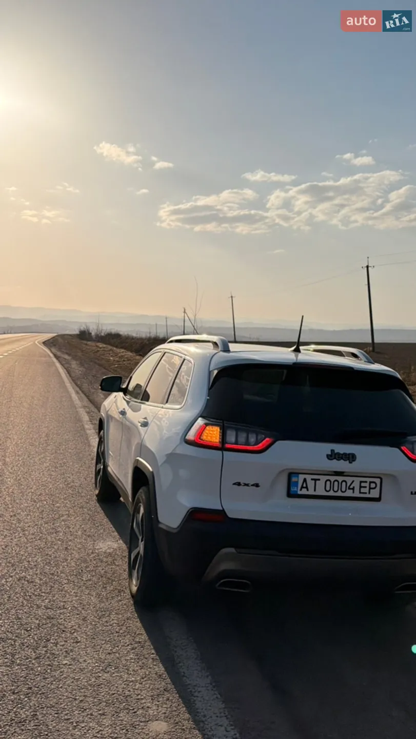 2019 Jeep Cherokee - мініатюра 13
