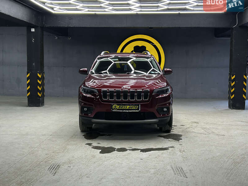 Внедорожник / Кроссовер Jeep Cherokee 2020 в Черновцах
