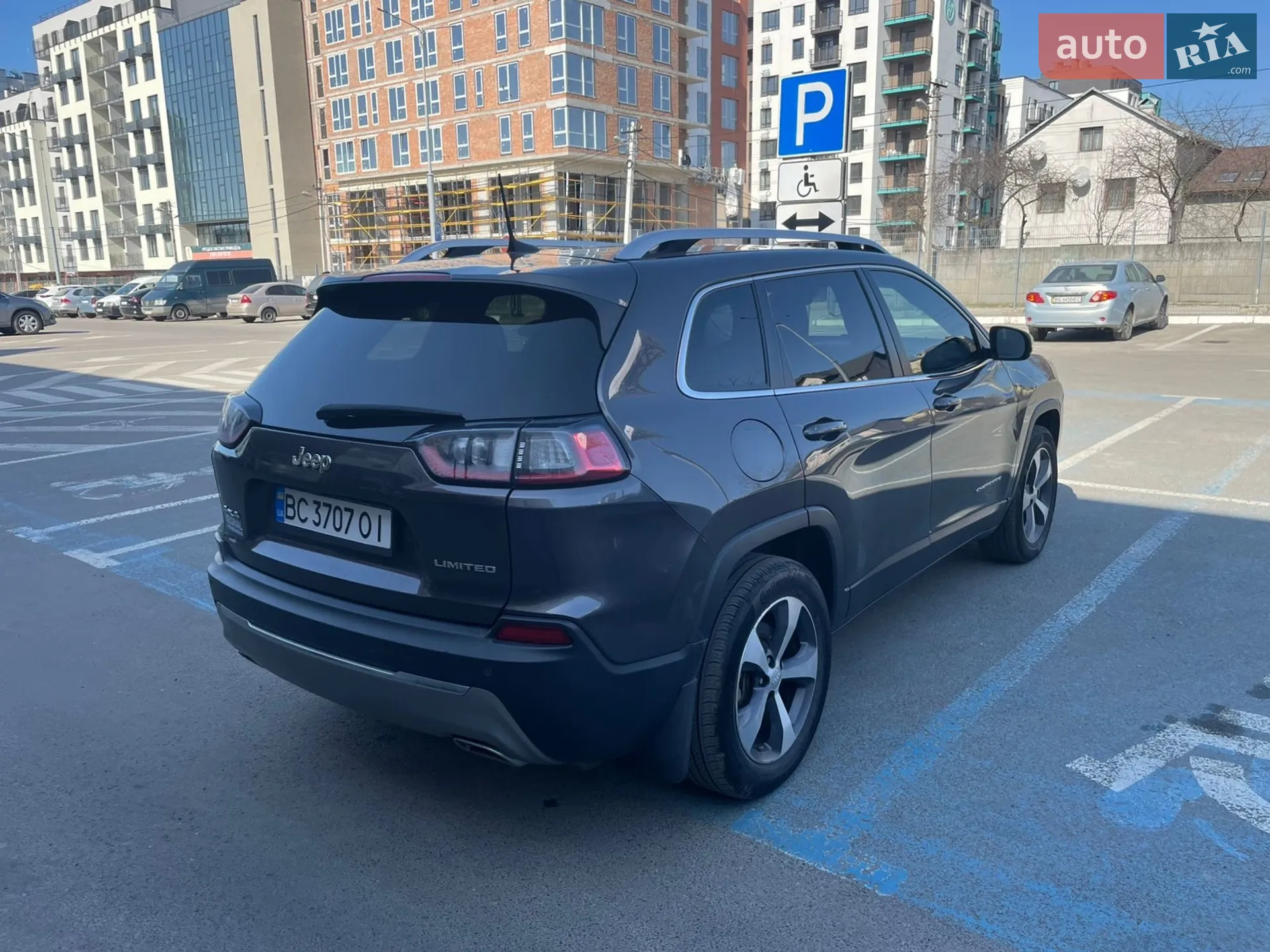 2020 Jeep Cherokee - мініатюра 7