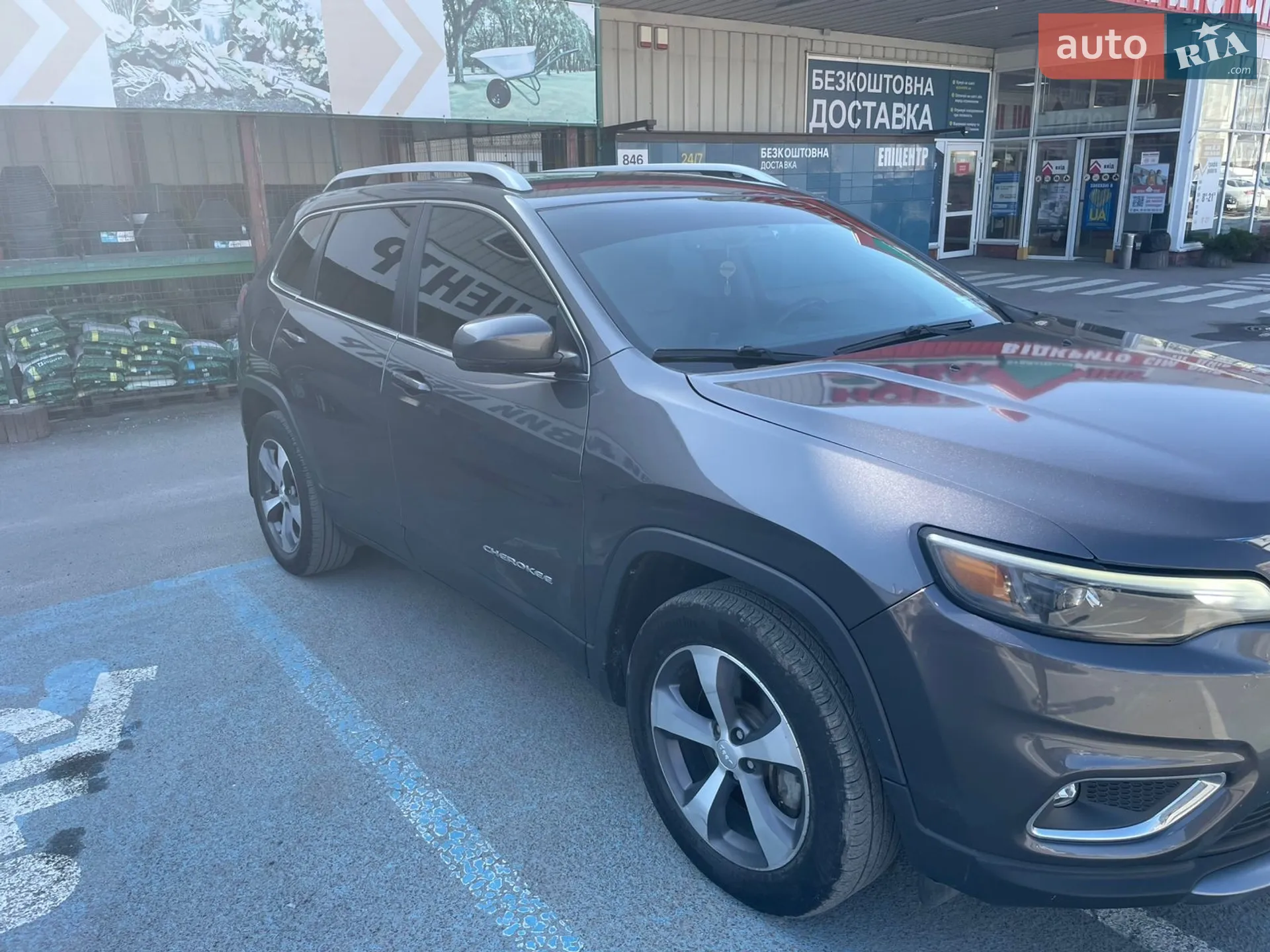 2020 Jeep Cherokee - мініатюра 10