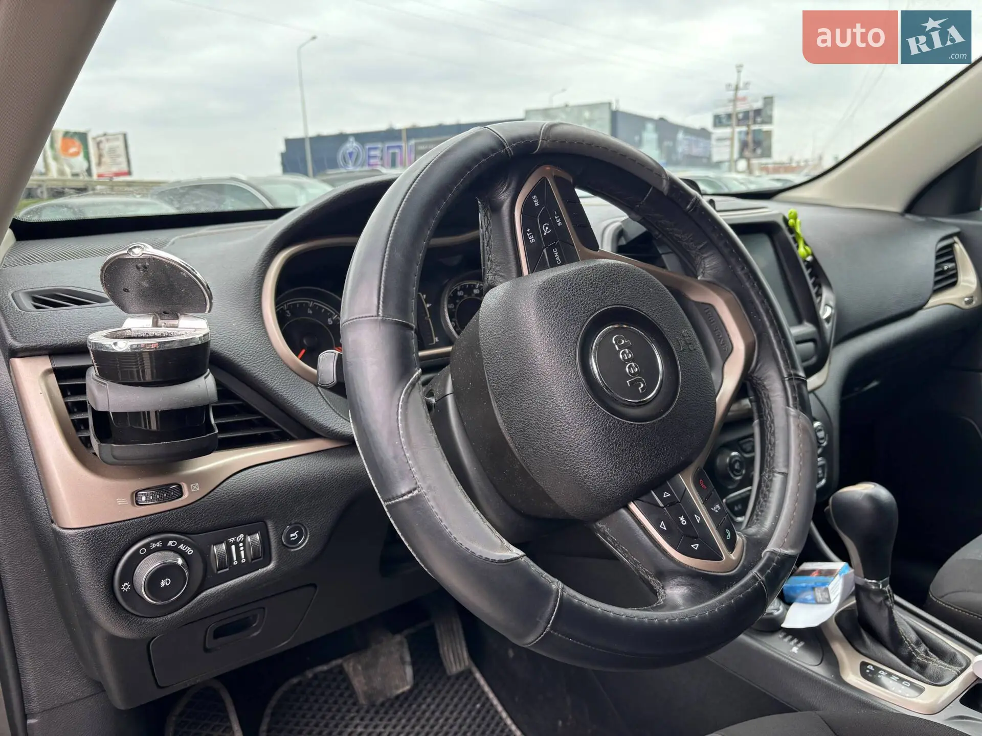 2015 Jeep Cherokee - мініатюра 8