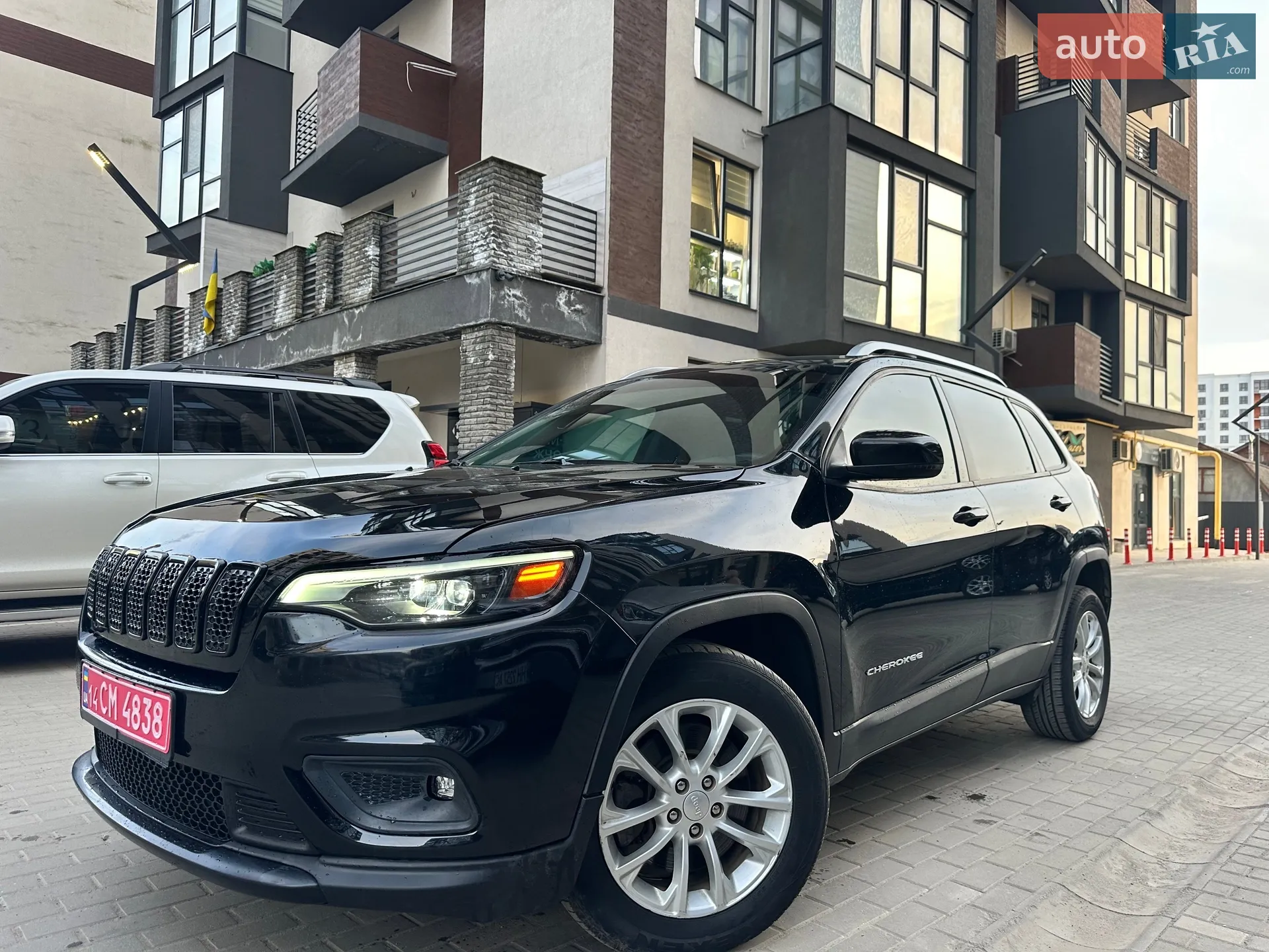 2020 Jeep Cherokee - мініатюра 7
