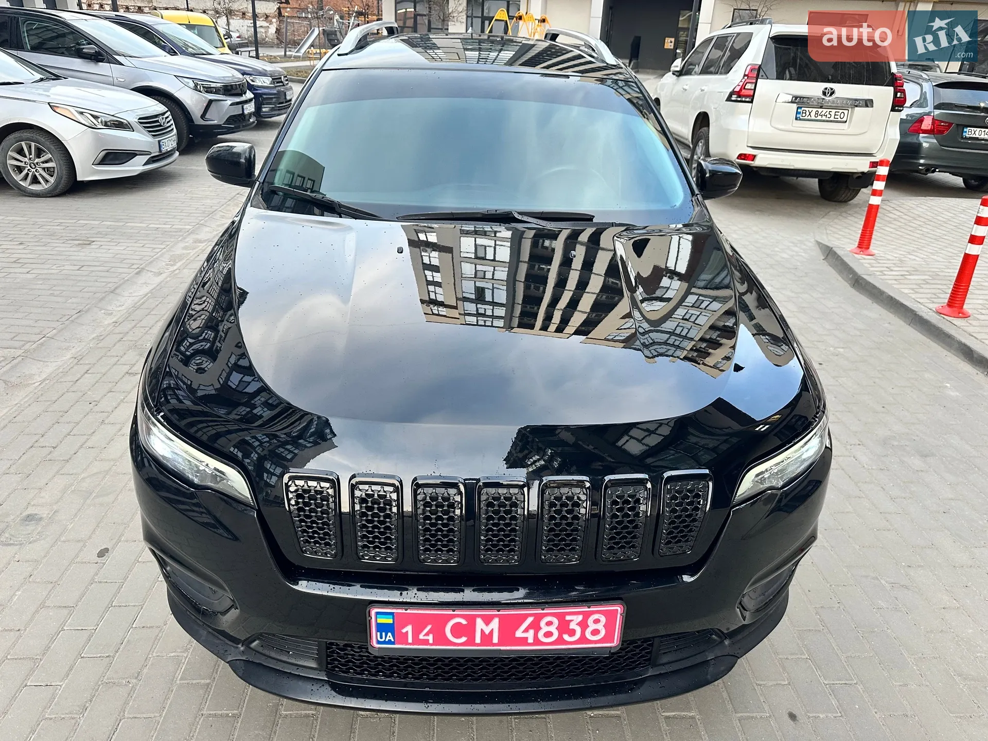 2020 Jeep Cherokee - мініатюра 13
