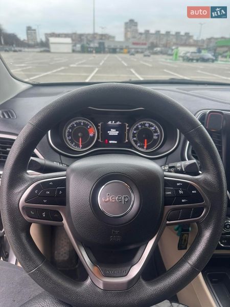 Позашляховик / Кросовер Jeep Cherokee 2019 в Одесі