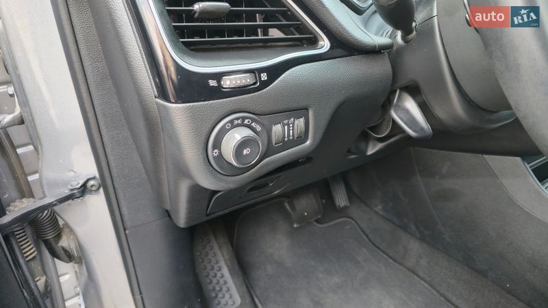 Внедорожник / Кроссовер Jeep Cherokee 2020 в Виннице