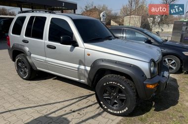 Внедорожник / Кроссовер Jeep Cherokee 2004 в Берегово