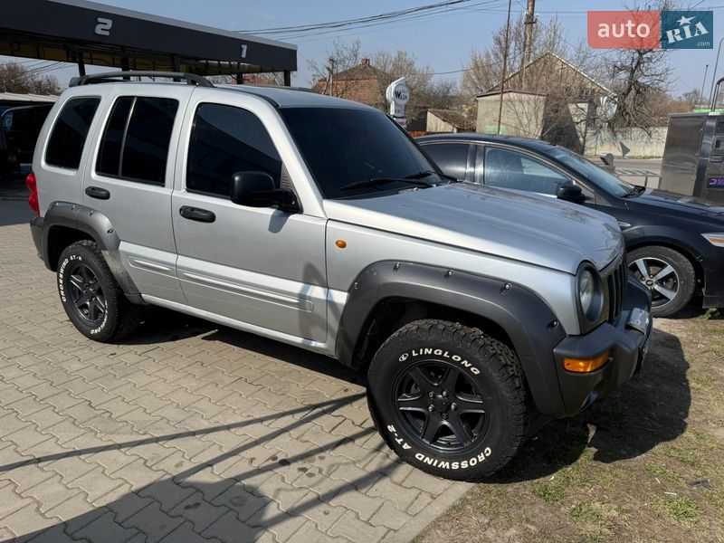 Jeep Cherokee 2004