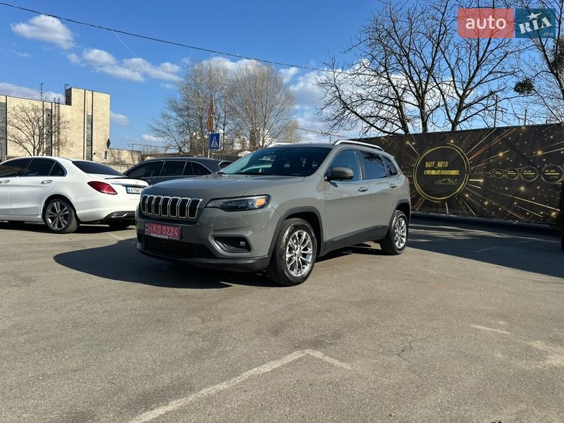 Внедорожник / Кроссовер Jeep Cherokee 2021 в Киеве