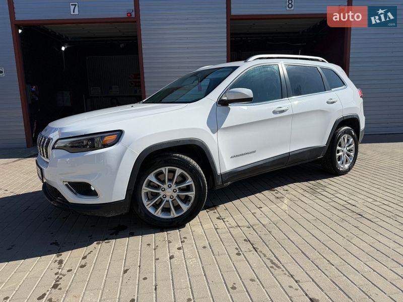 Внедорожник / Кроссовер Jeep Cherokee 2018 в Сумах