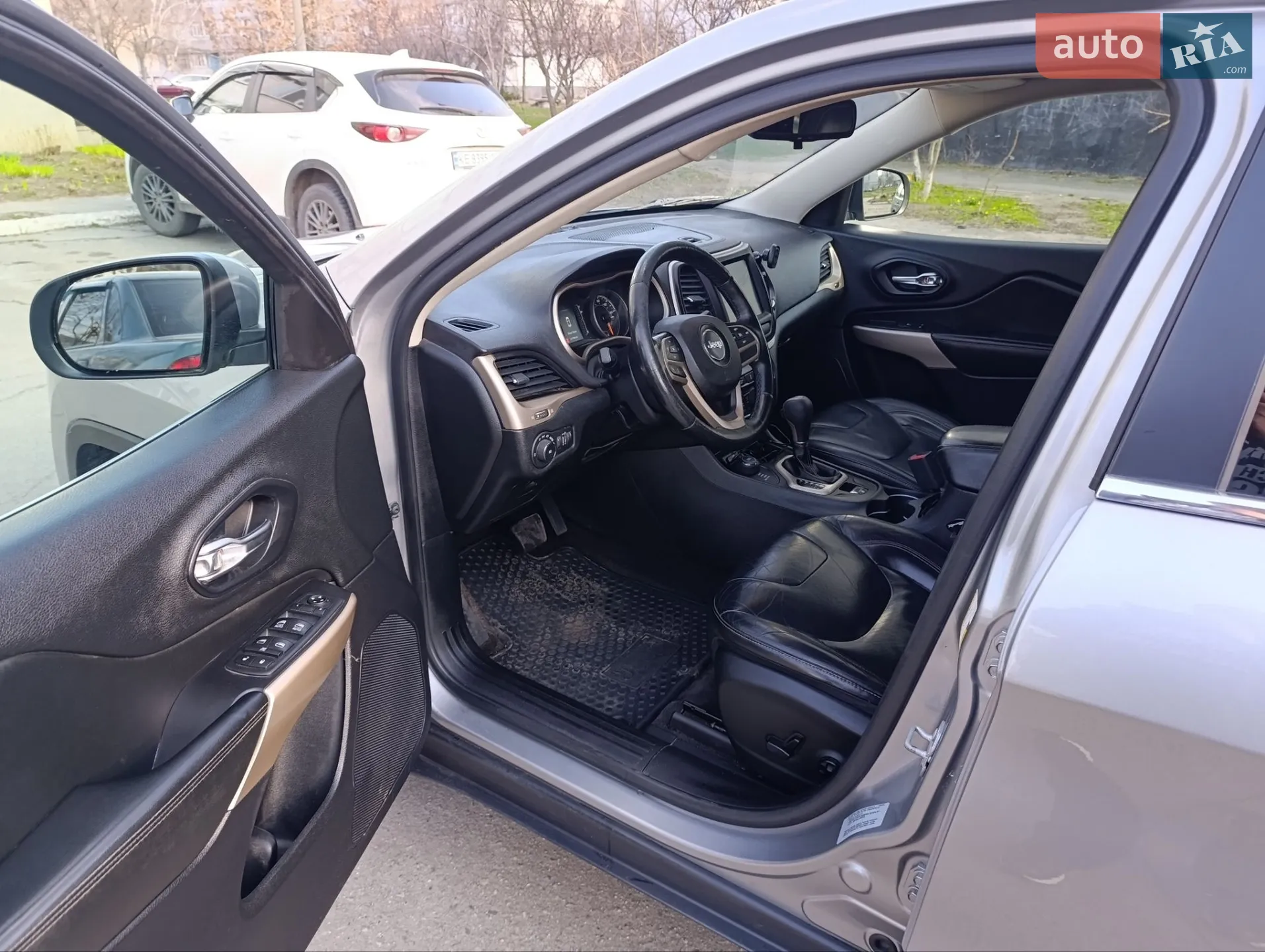 2016 Jeep Cherokee - мініатюра 14