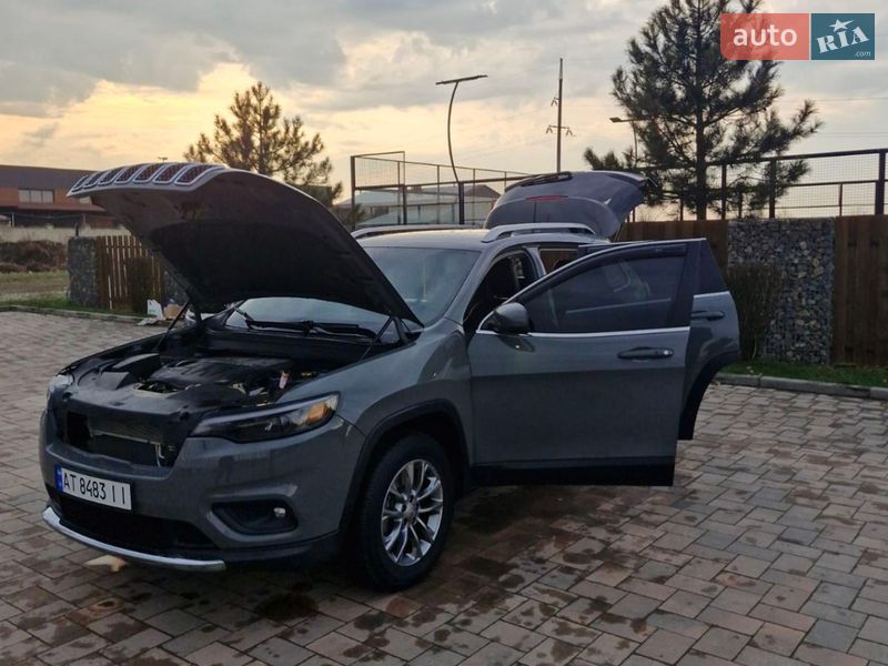 Позашляховик / Кросовер Jeep Cherokee 2019 в Івано-Франківську