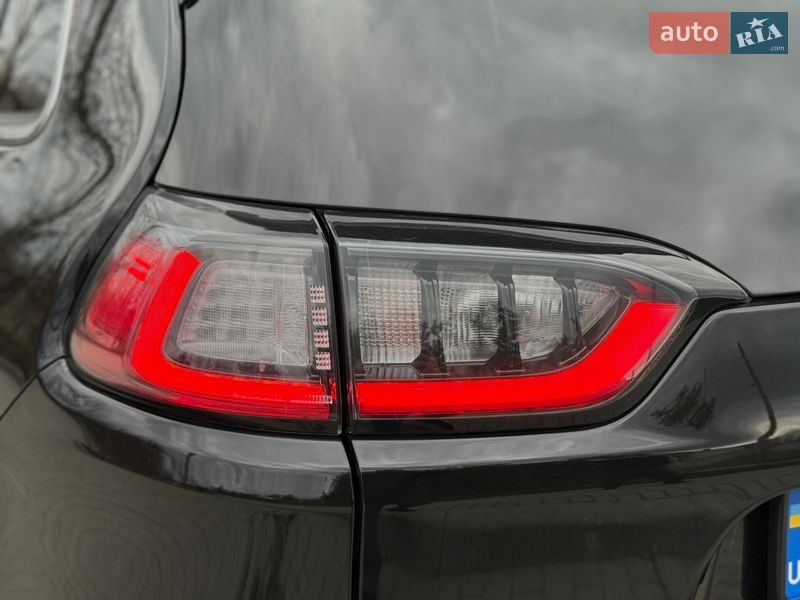 Внедорожник / Кроссовер Jeep Cherokee 2022 в Бердичеве