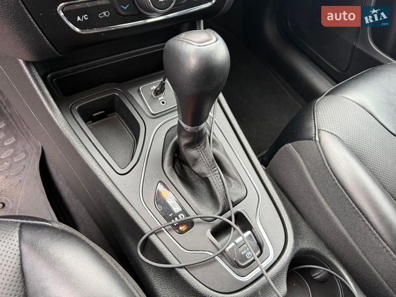 Внедорожник / Кроссовер Jeep Cherokee 2022 в Бердичеве