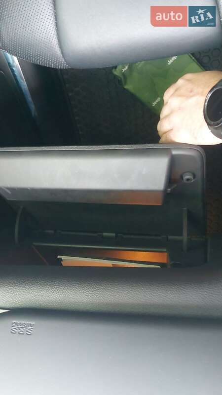 Внедорожник / Кроссовер Jeep Cherokee 2019 в Днепре фото 6 Внедорожник / Кроссовер Jeep Cherokee 2019 в Днепре