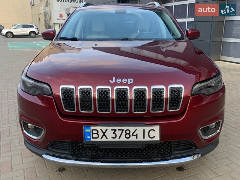 Внедорожник / Кроссовер Jeep Cherokee 2019 в Хмельницком