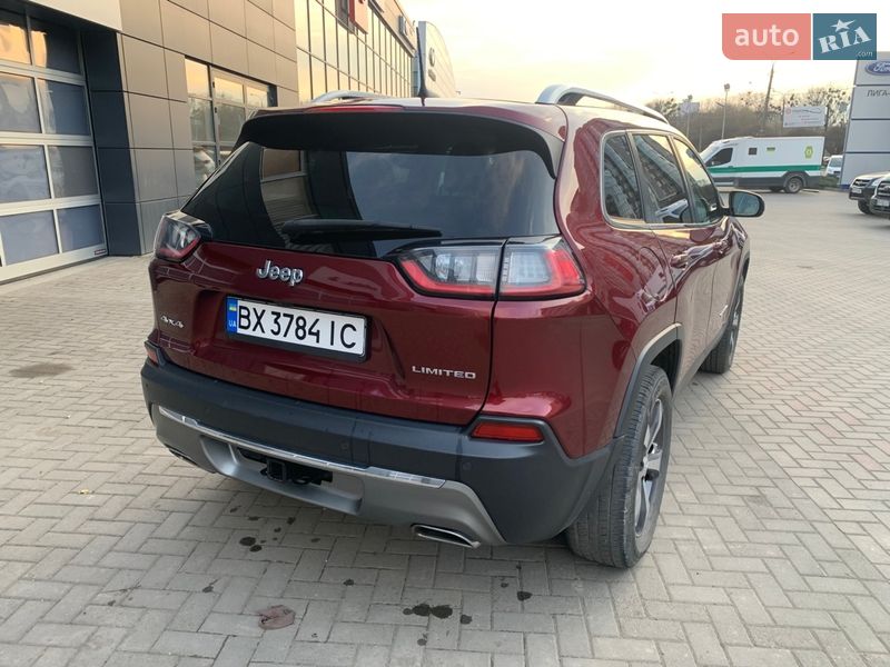 Внедорожник / Кроссовер Jeep Cherokee 2019 в Хмельницком