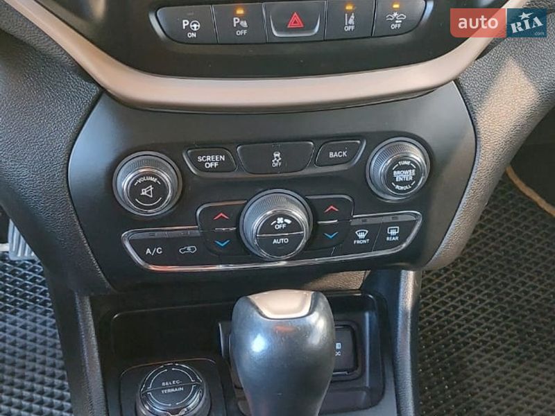 Позашляховик / Кросовер Jeep Cherokee 2013 в Кам'янець-Подільському