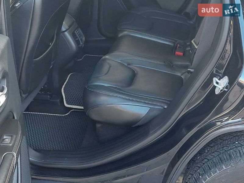 Позашляховик / Кросовер Jeep Cherokee 2013 в Кам'янець-Подільському