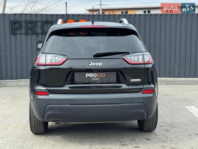 Внедорожник / Кроссовер Jeep Cherokee 2018 в Киеве