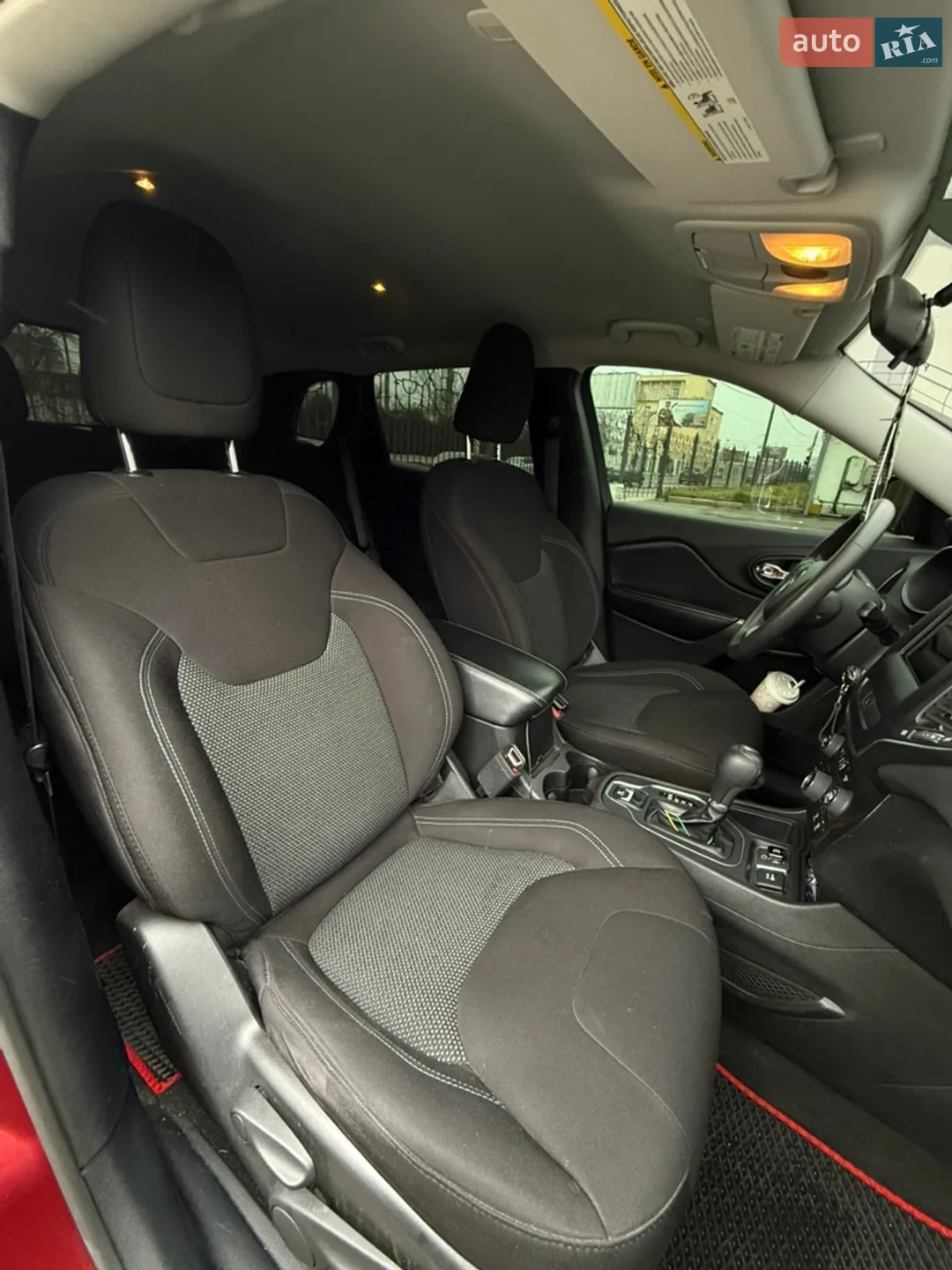 2020 Jeep Cherokee - мініатюра 22