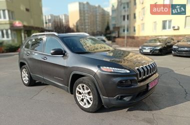 Позашляховик / Кросовер Jeep Cherokee 2015 в Києві