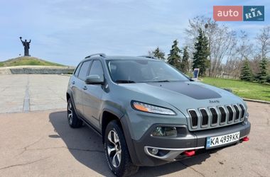 Позашляховик / Кросовер Jeep Cherokee 2016 в Черкасах