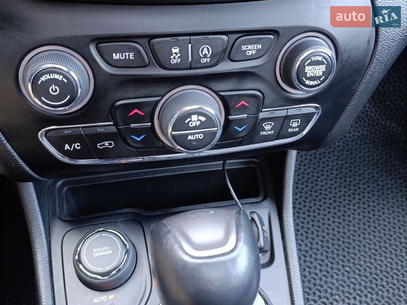 Позашляховик / Кросовер Jeep Cherokee 2022 в Хмельницькому