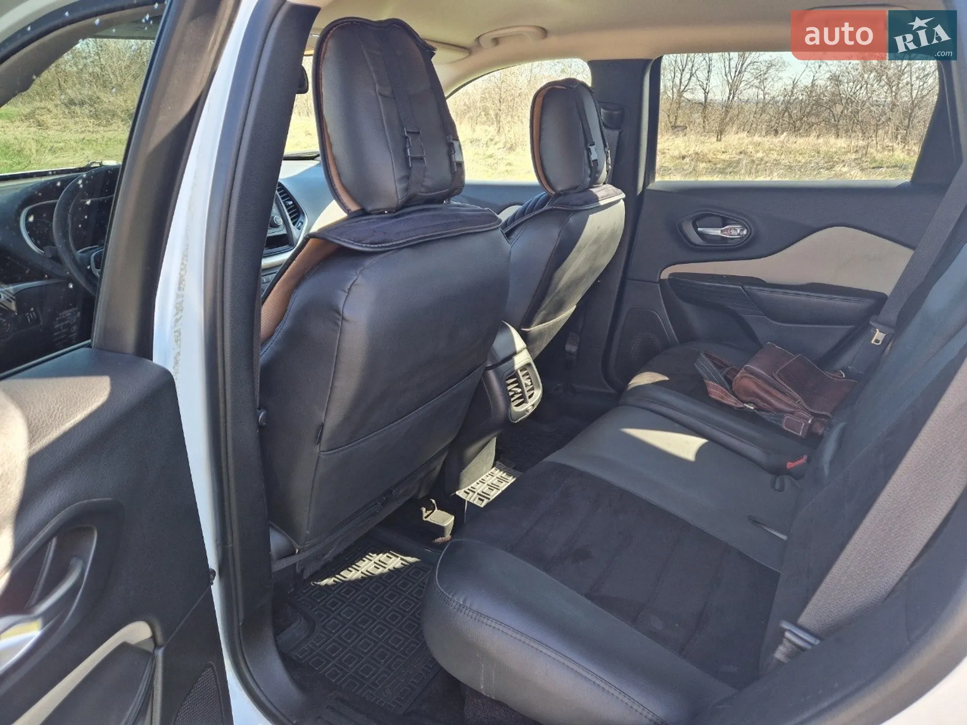 2015 Jeep Cherokee - мініатюра 13