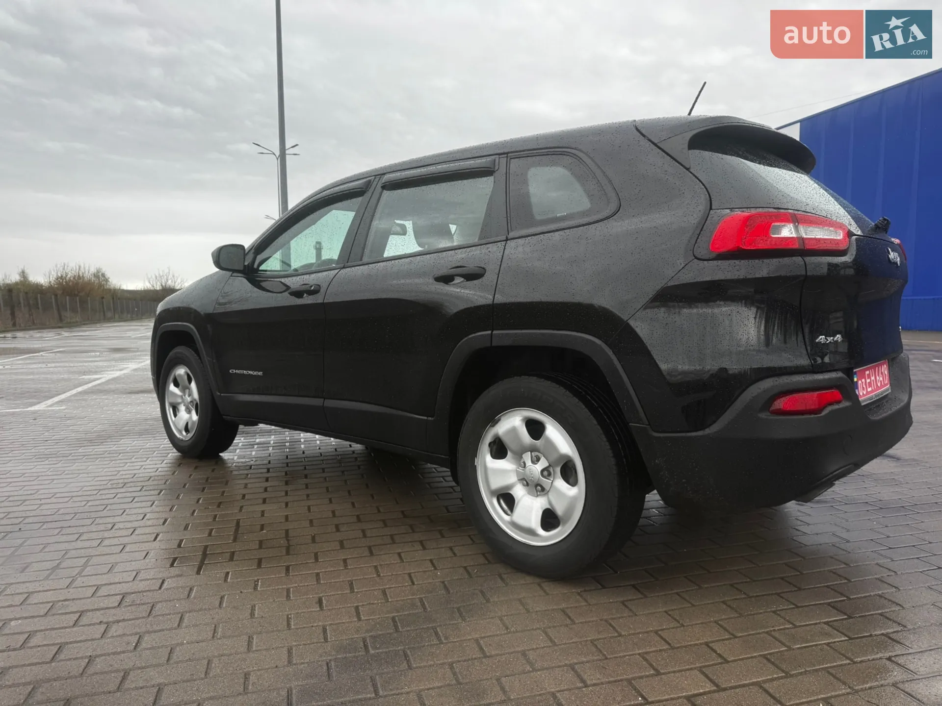 2017 Jeep Cherokee - мініатюра 10