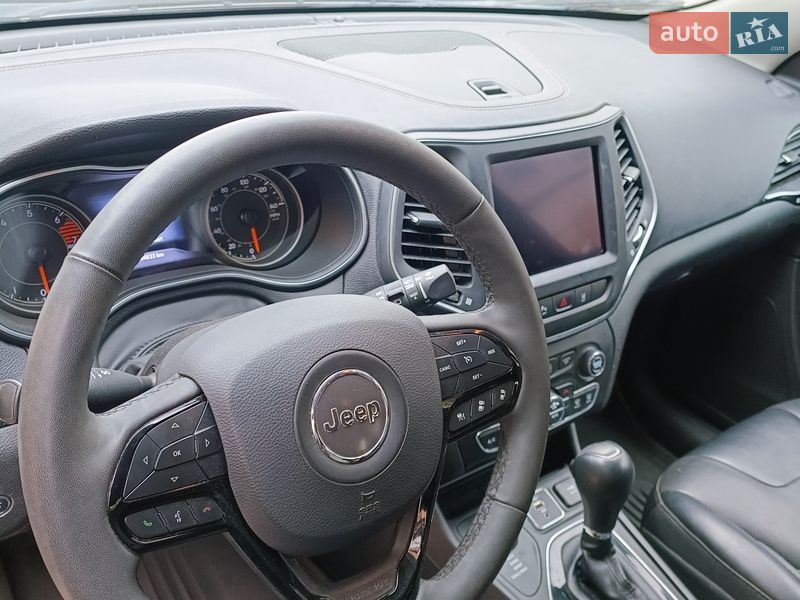 Позашляховик / Кросовер Jeep Cherokee 2022 в Запоріжжі