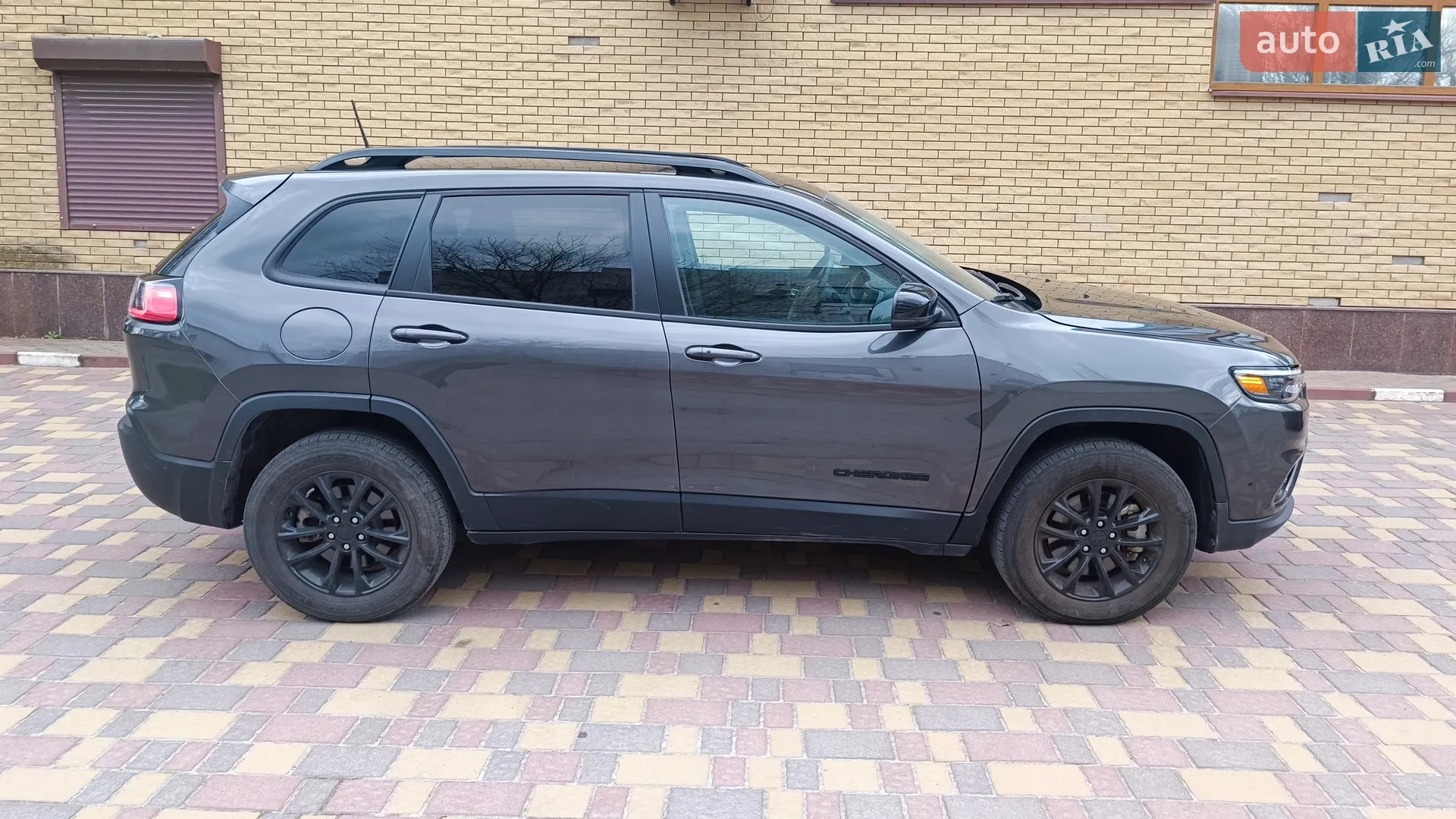 2022 Jeep Cherokee - мініатюра 14