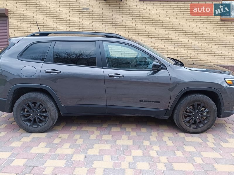 Позашляховик / Кросовер Jeep Cherokee 2022 в Запоріжжі