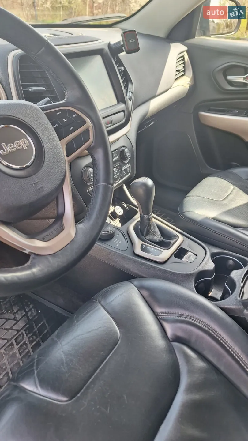 2017 Jeep Cherokee - мініатюра 12