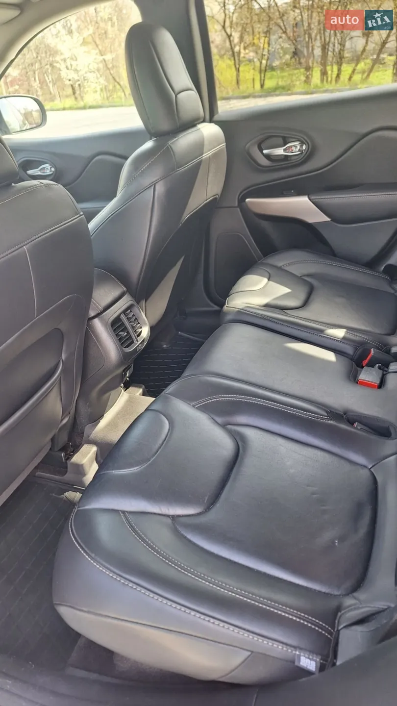 2017 Jeep Cherokee - мініатюра 18