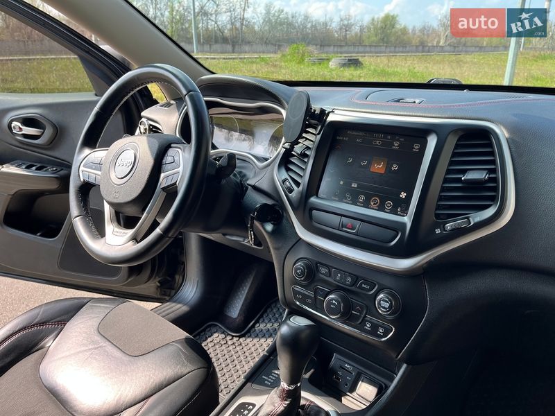 Внедорожник / Кроссовер Jeep Cherokee 2016 в Киеве фото 25 Внедорожник / Кроссовер Jeep Cherokee 2016 в Киеве
