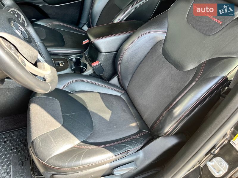 Внедорожник / Кроссовер Jeep Cherokee 2016 в Киеве фото 31 Внедорожник / Кроссовер Jeep Cherokee 2016 в Киеве