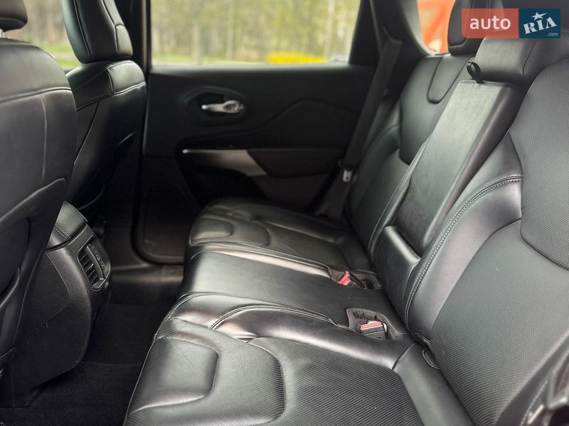 Позашляховик / Кросовер Jeep Cherokee 2020 в Кременчуці фото 6 Позашляховик / Кросовер Jeep Cherokee 2020 в Кременчуці