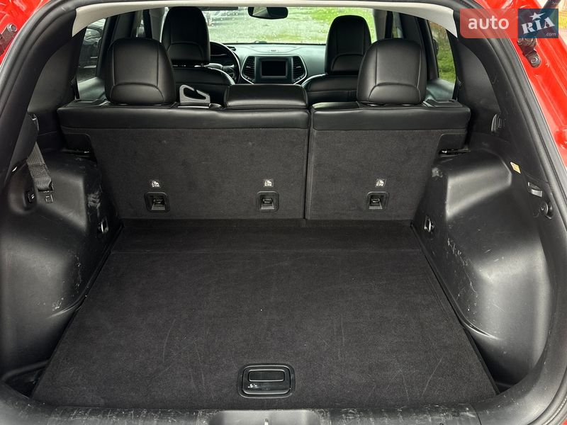 Позашляховик / Кросовер Jeep Cherokee 2020 в Кременчуці фото 11 Позашляховик / Кросовер Jeep Cherokee 2020 в Кременчуці