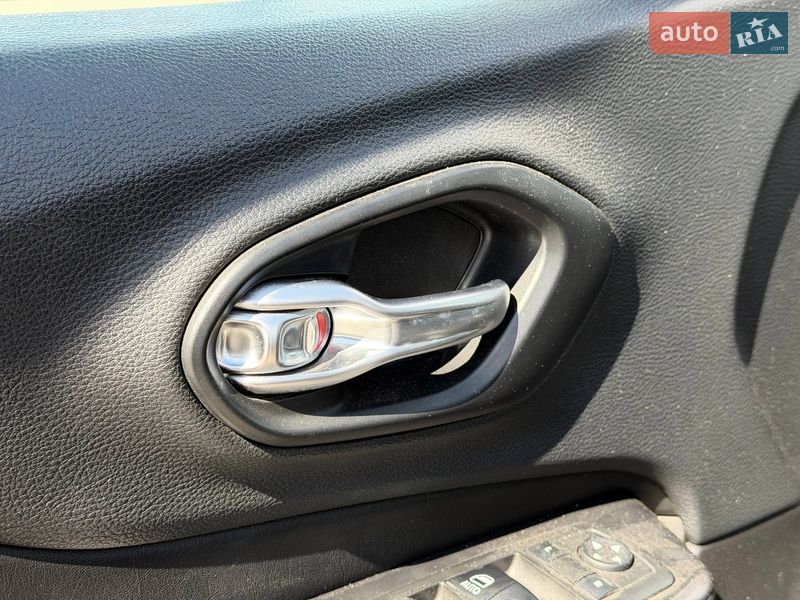 Внедорожник / Кроссовер Jeep Cherokee 2018 в Кривом Роге фото 39 Внедорожник / Кроссовер Jeep Cherokee 2018 в Кривом Роге