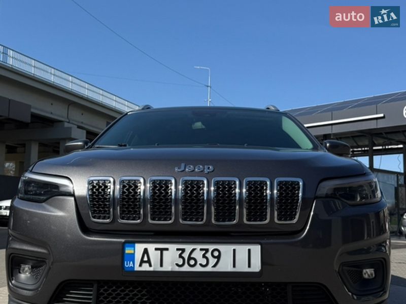 Позашляховик / Кросовер Jeep Cherokee 2020 в Києві